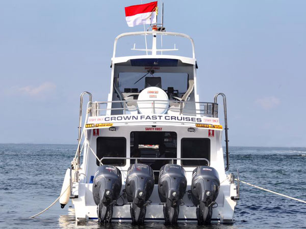 Crown Fast Cruises Fast Boat to Nusa Penida